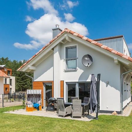 5 Sterne-Ferienhaus Eisvogel Am See Mit Sauna Und Kamin Krakow am See Exterior photo