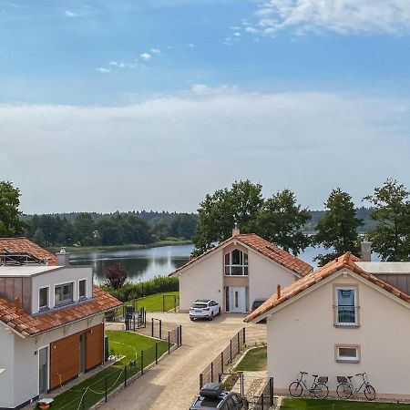 5 Sterne-Ferienhaus Eisvogel Am See Mit Sauna Und Kamin Krakow am See Exterior photo