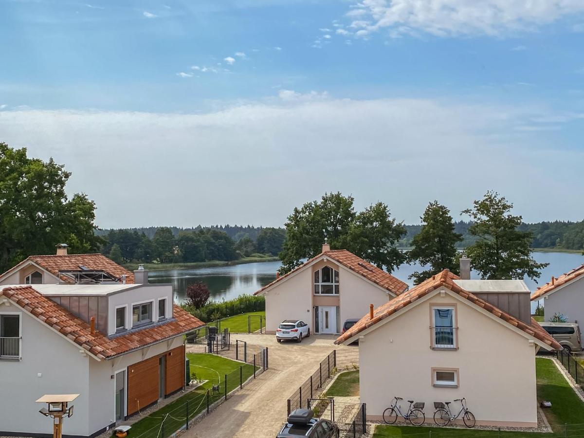 5 Sterne-Ferienhaus Eisvogel Am See Mit Sauna Und Kamin Krakow am See Exterior photo